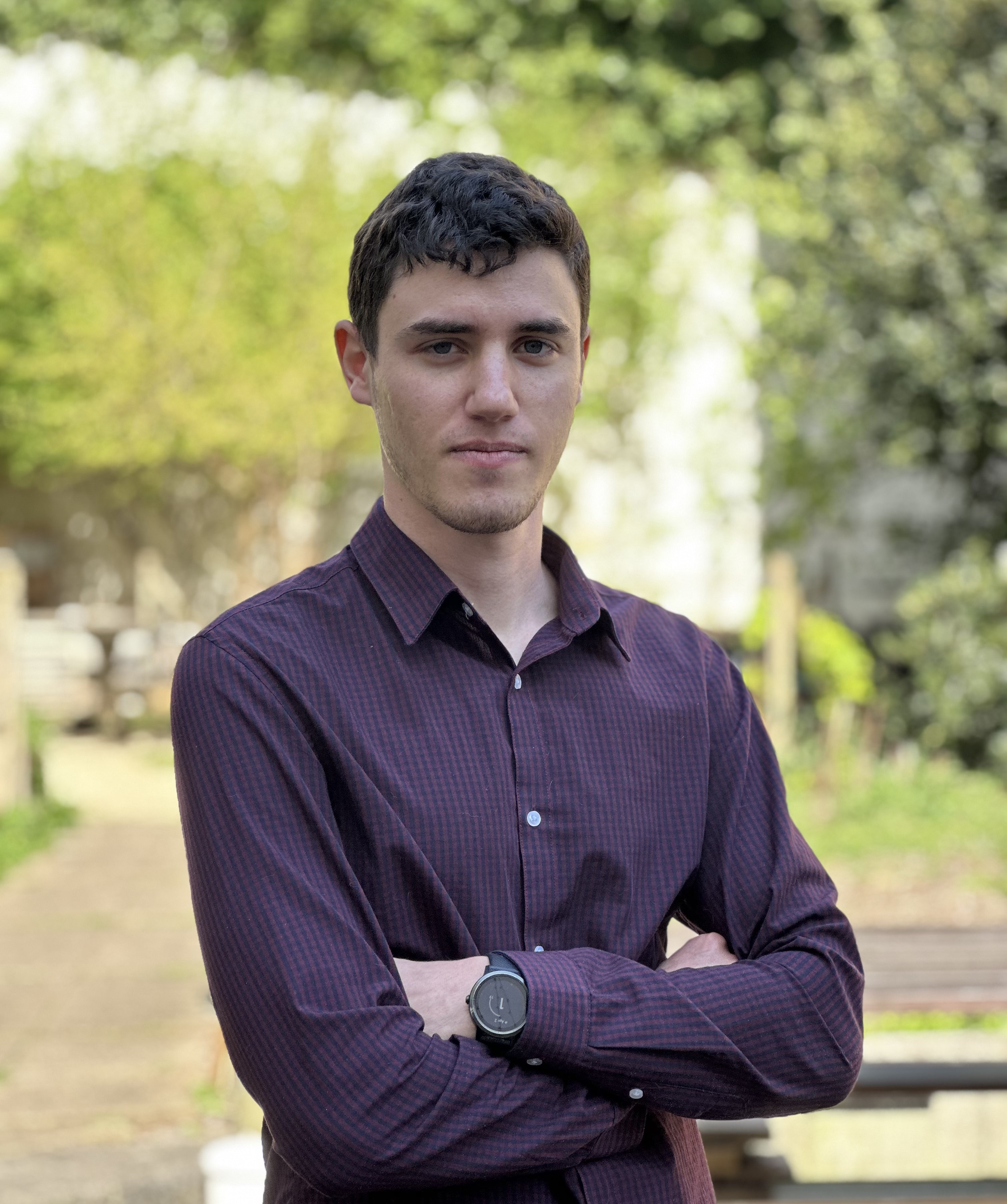 Ariel Gil - Professional Headshot